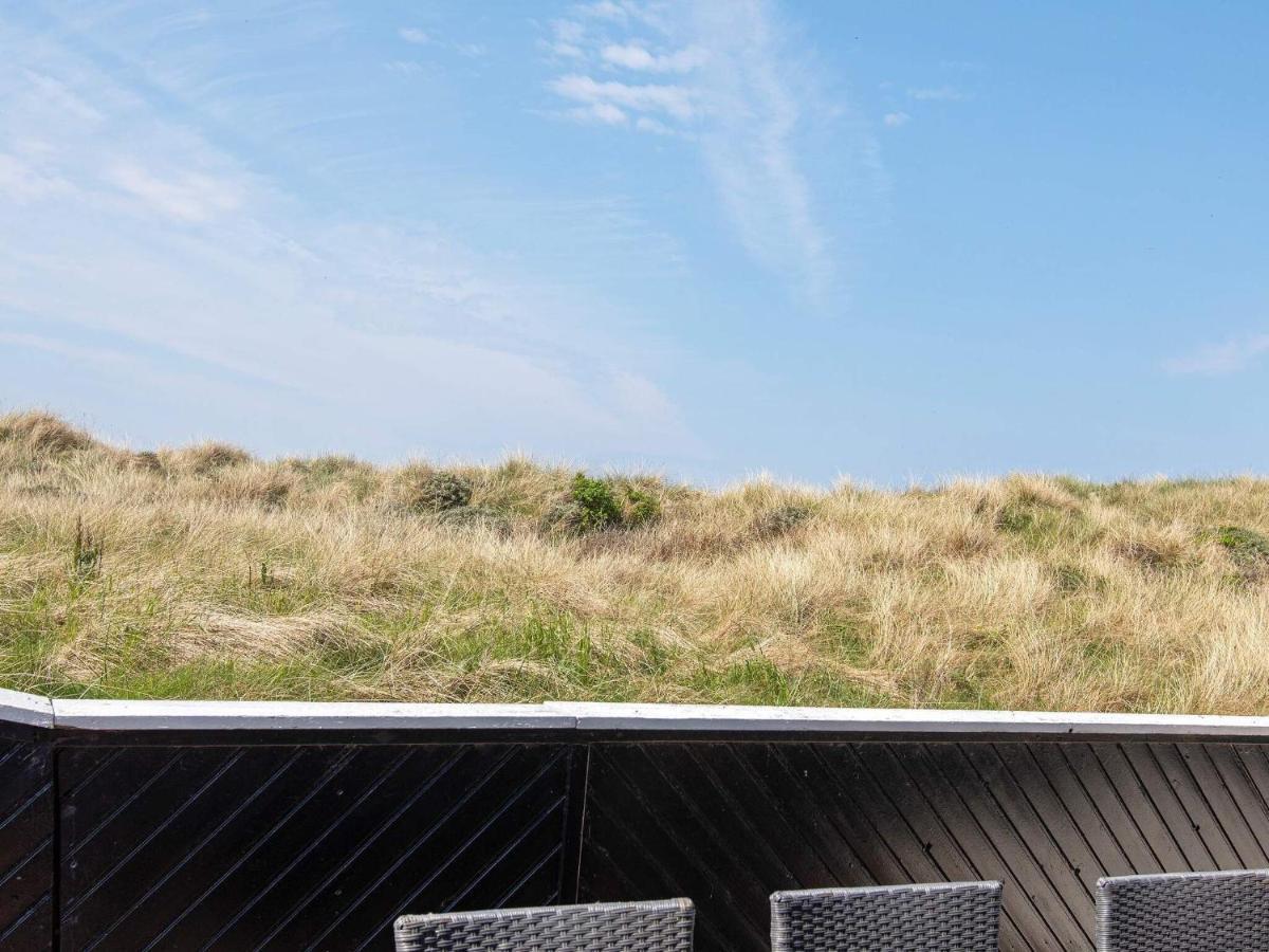 6 Person Holiday Home In Blokhus Exterior foto
